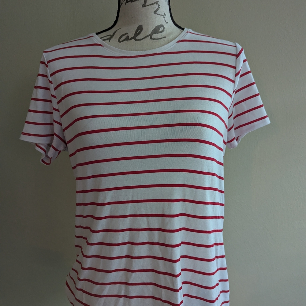 Croft & Barrow Red and White Fitted Short Sleeve Tee